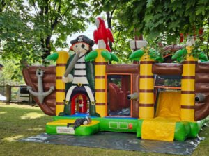 Pripučiamas batutas- Piratų laivas